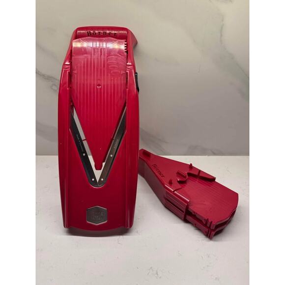 Swissmar Borner V Power Mandoline - slice cut fruits and vegetables - Picture 1 of 4